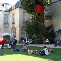 Paris 3e - jardin de lecture 2