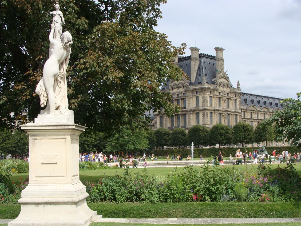 Paris - Jardin des Tuileries - Louvre 7